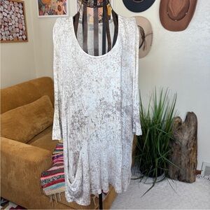 ⚠️LOGO by Lori Goldstein Women's Tunic